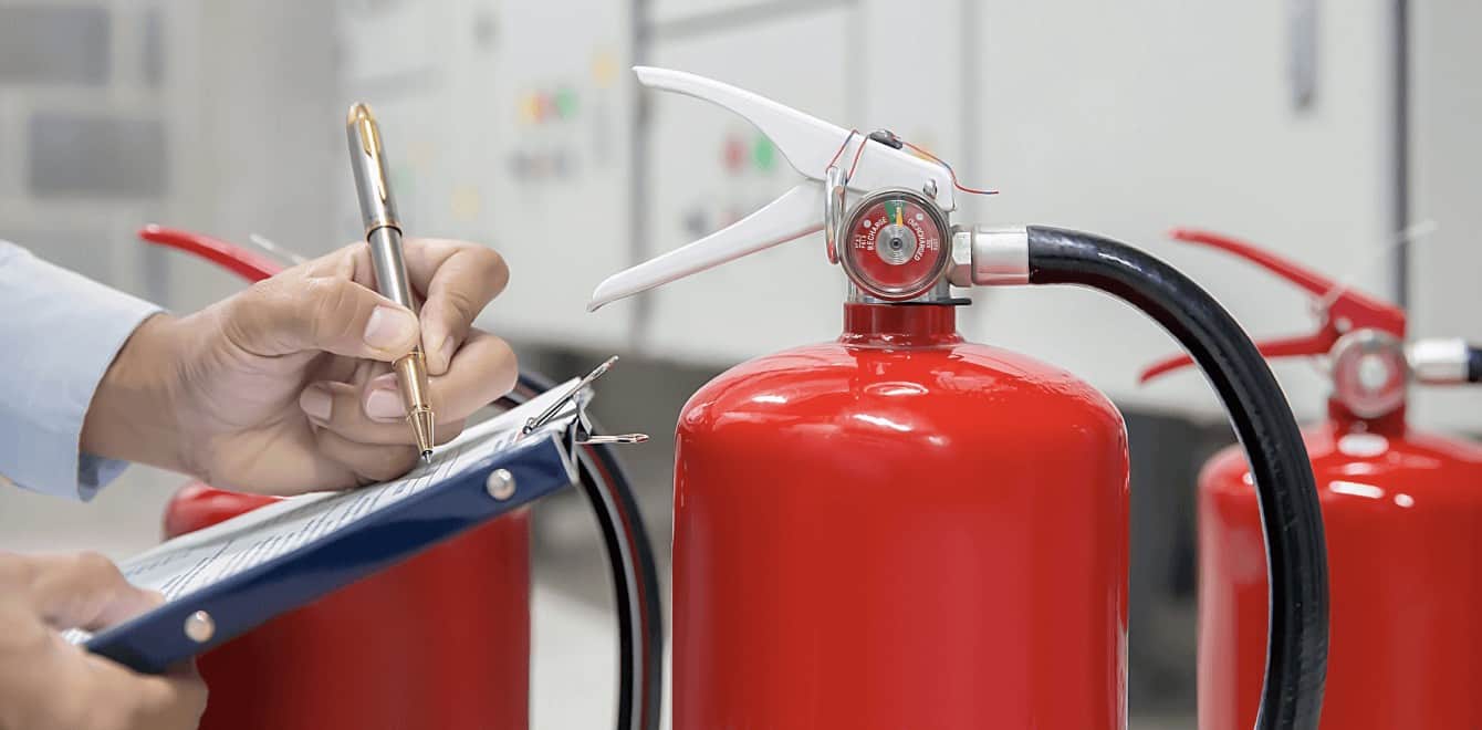 Technik požiarnej ochrany pre Vašu firmu, školenia ochrany pred požiarmi, prehliadky